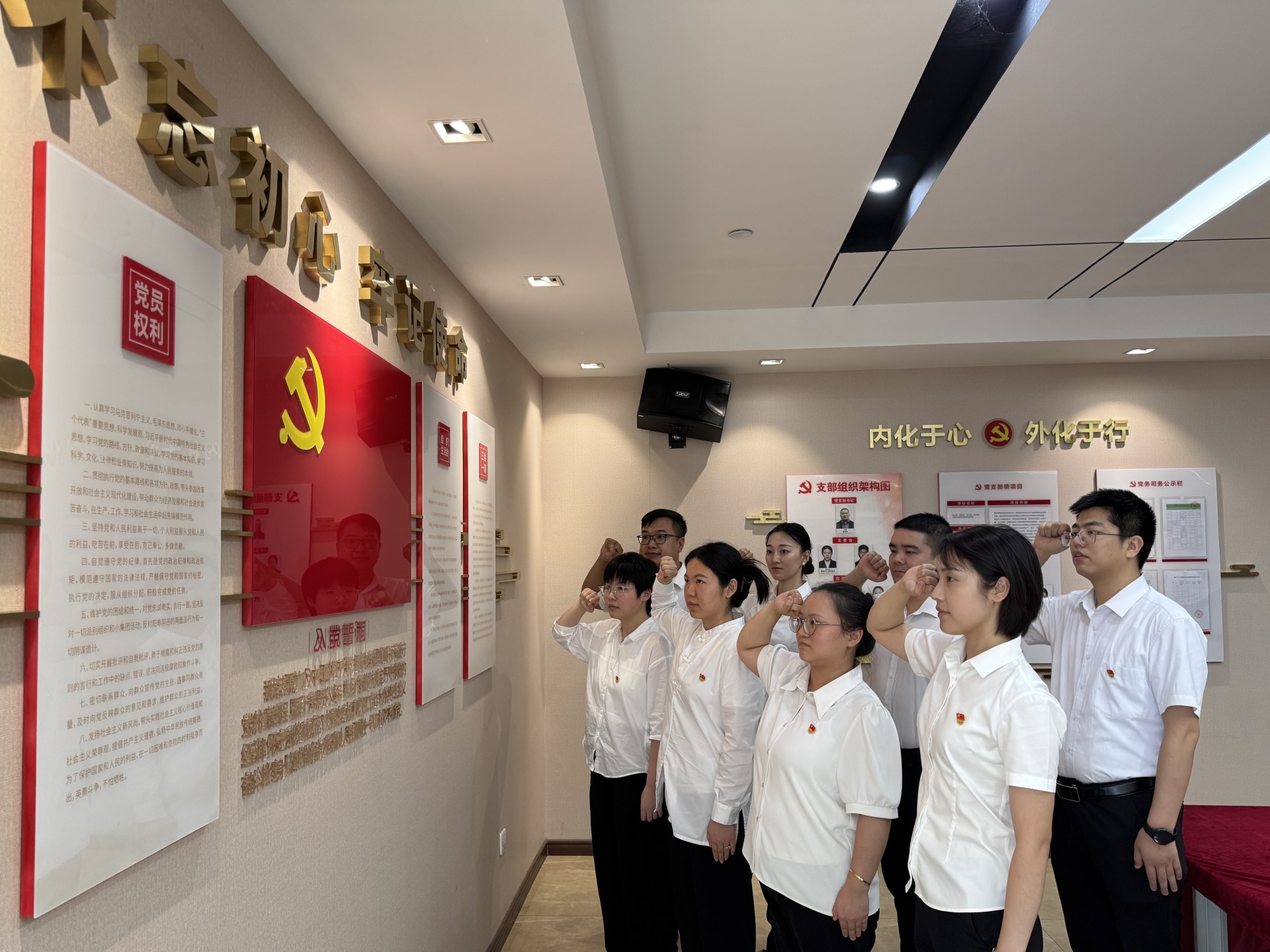 8bd113c9d1308fffd77148afe936a05