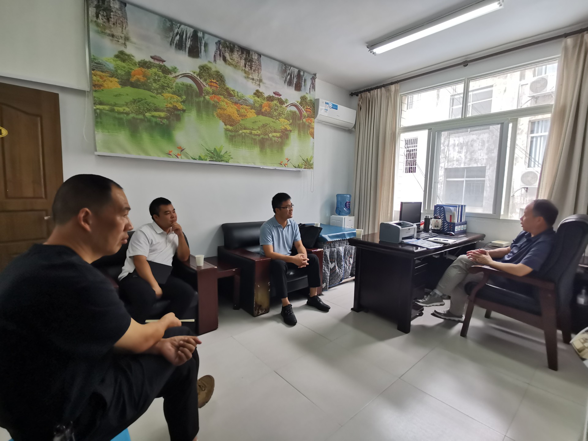 498cf066e28a0062b9b31163f96feee