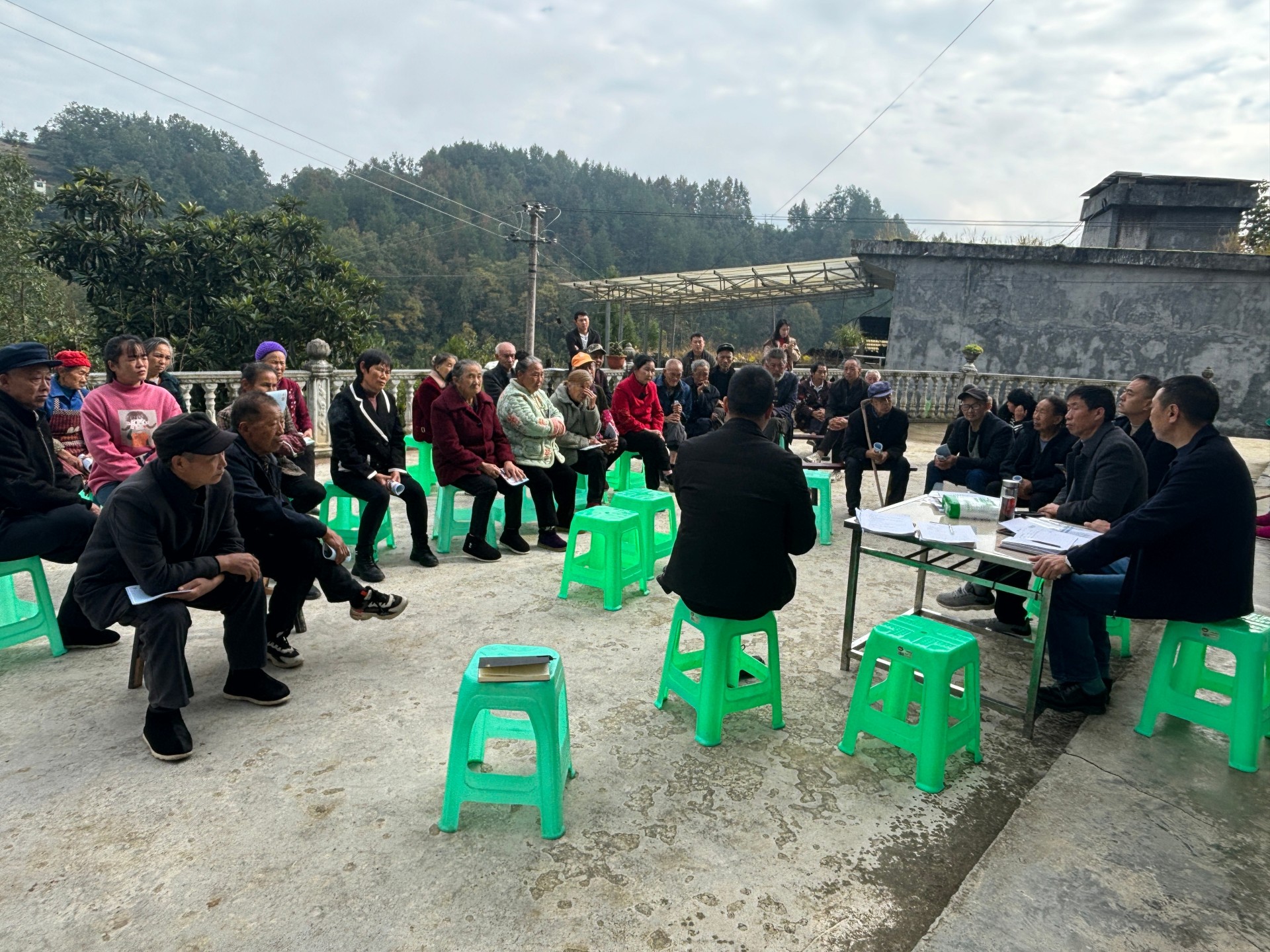 b69933864e2f29c2ead49b2a2f691cc4